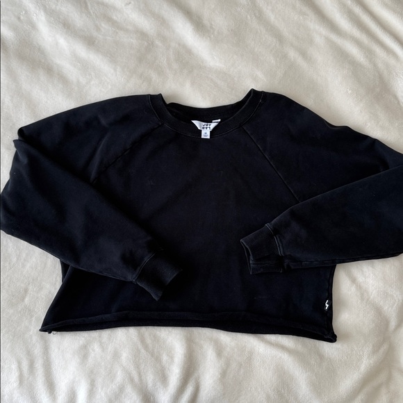 Joylab Washed Black Cropped Sweatshirt - Picture 1 of 3